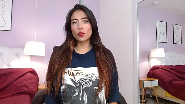 Cataleyaa23 online show from May 6, 7:51 pm