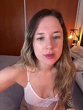 soytina virtuall online show from April 9, 2:44 pm