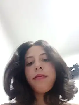 Miranda-cambell online show from May 6, 2:04 am