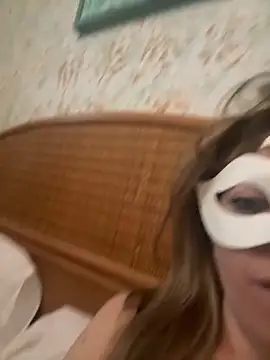 AdamoedEva online show from April 5, 8:35 am