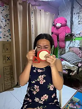 ur lovelychen online show from March 30, 1:22 pm