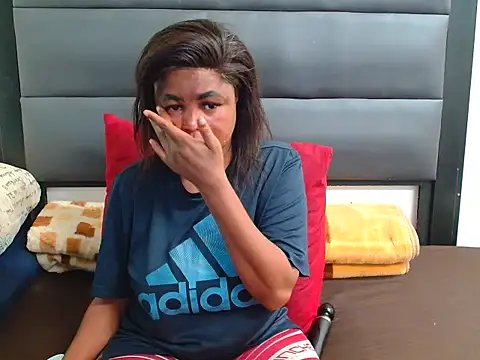 SpicyKittyxxx online show from April 1, 7:42 am