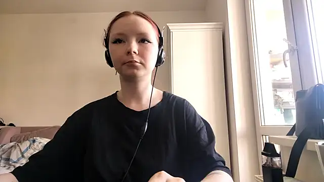 velyraxis online show from March 10, 11:03 am