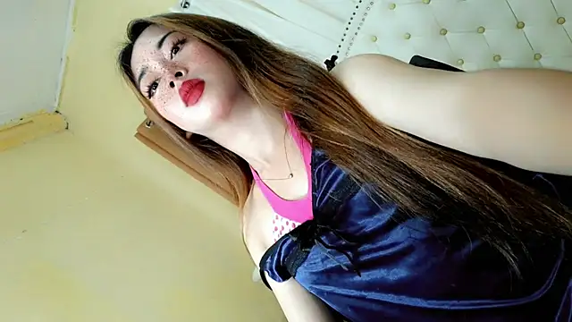 Seductive sophie online show from May 7, 3:55 am