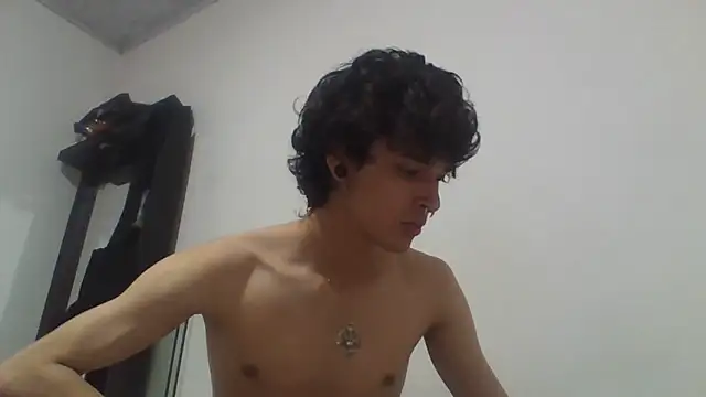 Moonandzukko online show from March 27, 8:53 pm