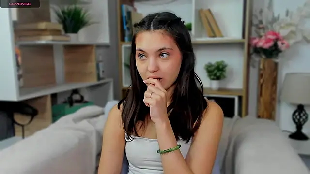 MirthaBolduan online show from March 10, 8:18 am