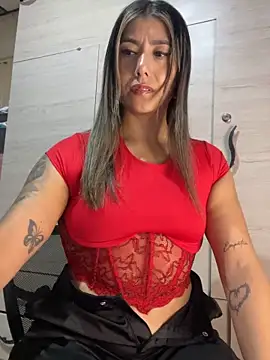 stefanyqueen69 online show from May 10, 9:17 pm