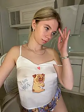 BellaSuns online show from May 14, 10:32 am