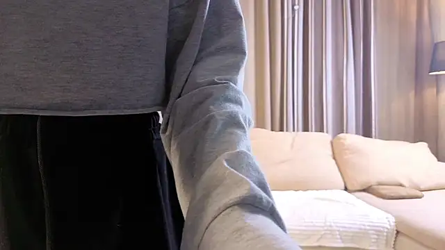 KerstinMaynor online show from March 19, 11:47 am