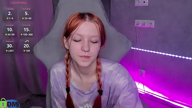 Emma Dusk online show from May 16, 2:03 am
