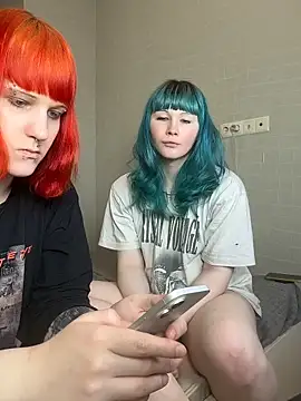 AlexaGudz online show from May 11, 1:35 pm