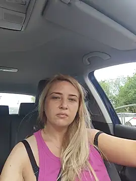MellanieBliss online show from May 21, 5:49 am
