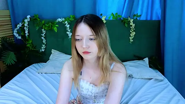 JillHolland online show from March 25, 10:07 am