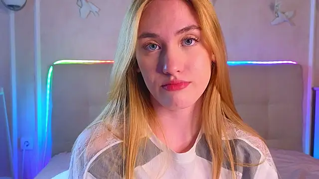 JenniferCamprell online show from April 9, 7:19 pm