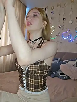 Emma Willson online show from May 23, 12:14 pm