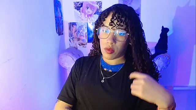 sweetluna luna online show from April 9, 6:19 am