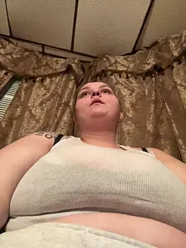bbwnikki69 online show from March 26, 8:38 am