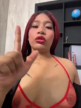 Cherry Charlottee online show from May 12, 7:53 pm