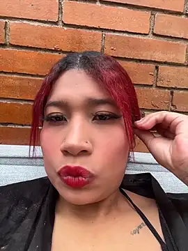 Cherry Charlottee online show from May 13, 8:03 pm