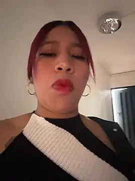 Cherry Charlottee online show from May 16, 7:35 pm