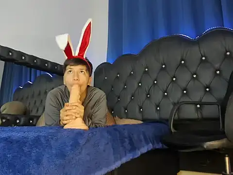 Taveko Soler online show from April 2, 8:50 pm