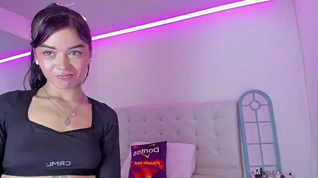 Vanessa cruz 18 online show from May 15, 11:51 pm