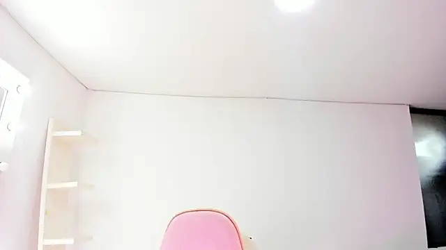 KoralCruz  online show from March 12, 3:37 pm