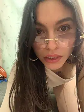 SweetCherry   online show from May 3, 5:05 pm