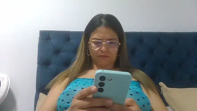 Jiwon Han online show from March 31, 3:39 am