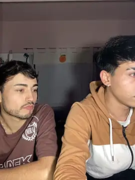 Lucasss2204 online show from April 7, 3:41 am