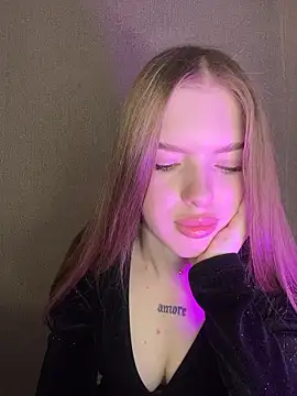 KayShaw online show from March 11, 5:11 am