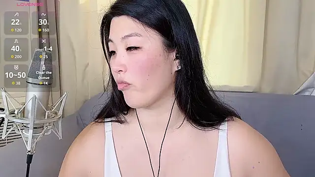 Tavie1744 online show from May 4, 6:17 am