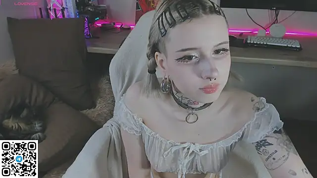 Velor Velmochi online show from April 6, 6:42 pm