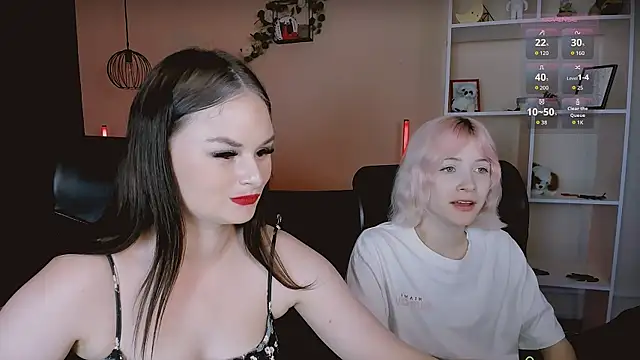 miss courtney  online show from May 23, 11:41 am