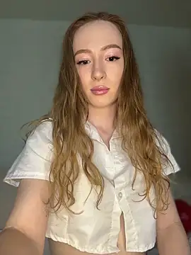 Little Candy 18 online show from May 19, 5:58 am