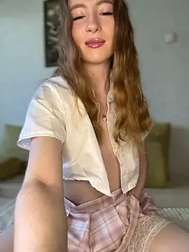 Little Candy 18 online show from May 7, 5:23 am