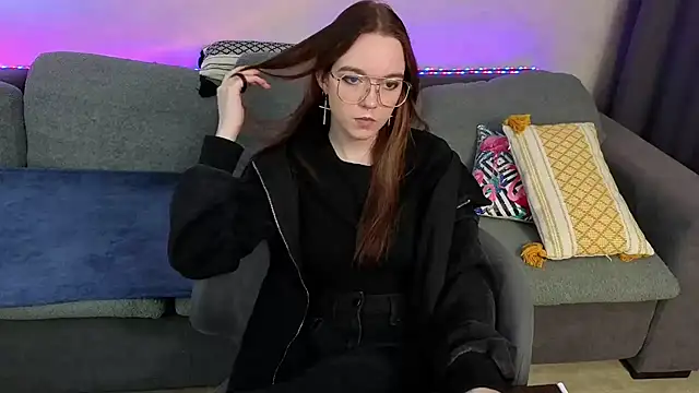 SunyLily online show from May 27, 6:21 am