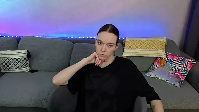 SunyLily online show from May 14, 6:30 am