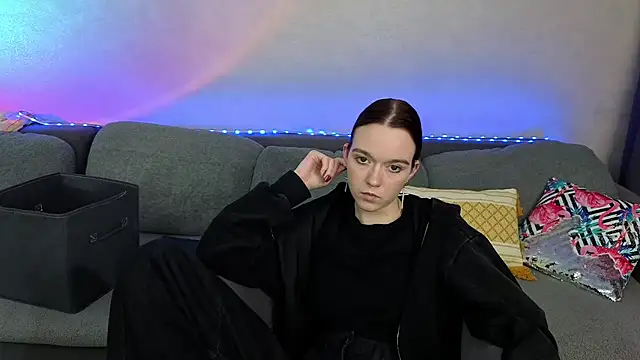 SunyLily online show from May 8, 7:22 am