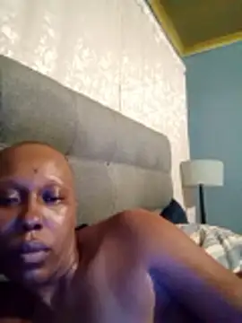 Snapshot of Mbaleehle chatting on April 6, 9:38 pm Mbaleehle online show from April 6, 9:38 pm