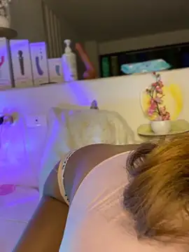 Ame Desire online show from April 7, 11:51 pm