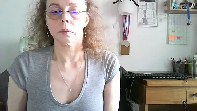 Helly nana online show from March 22, 2:34 pm