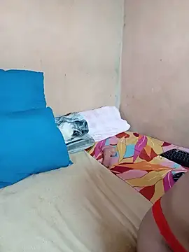 LOLOAVEE online show from May 24, 1:54 pm