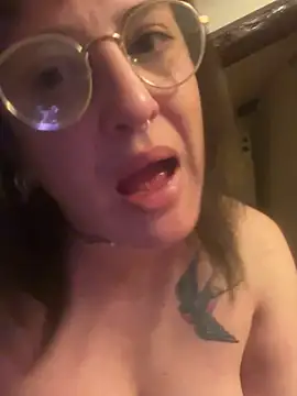 Xlilli69X online show from March 29, 8:19 pm