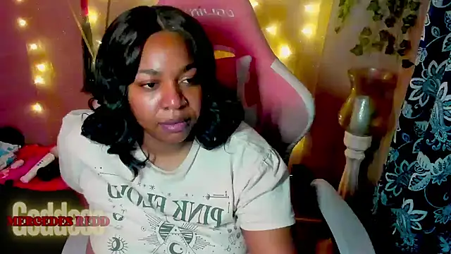 Goddess MercedesRedd online show from May 23, 1:20 pm
