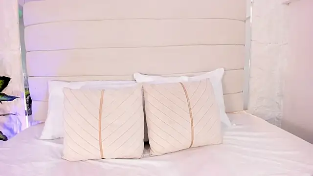 AitanaNoa online show from March 27, 7:58 pm