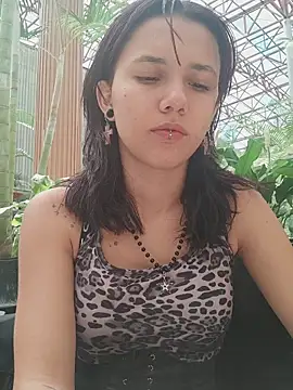 Isabella Stark online show from May 8, 3:15 pm