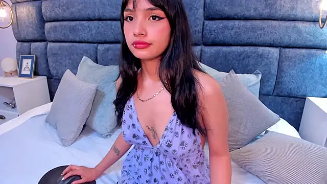 melina voss online show from May 27, 5:37 am