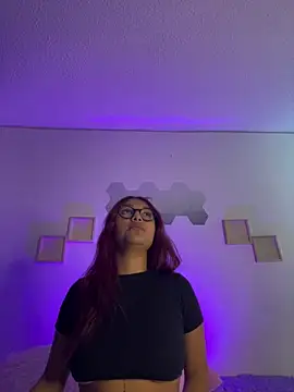 Daliila 11x online show from May 26, 3:17 am
