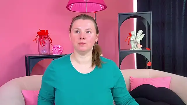 MelodyMoores online show from May 11, 6:37 am